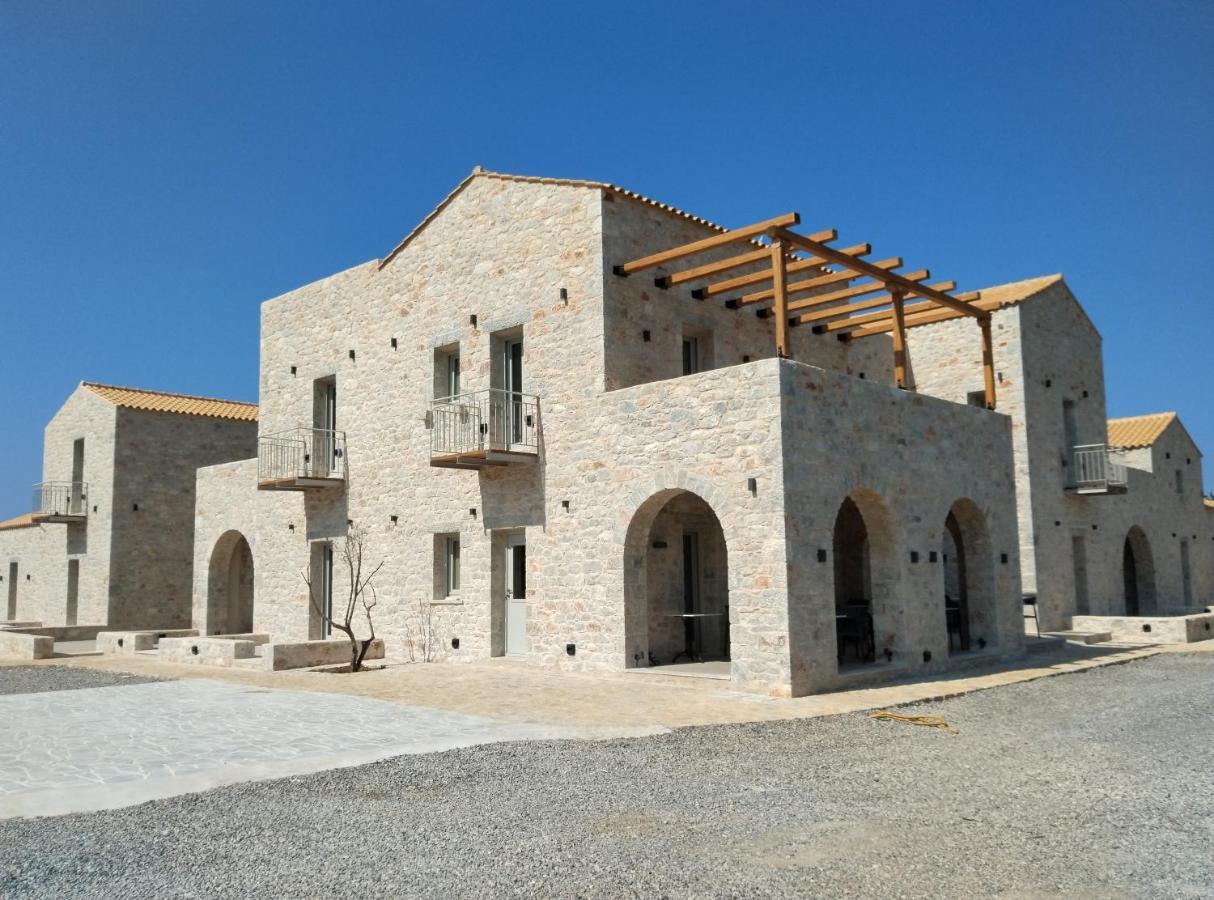 Terra Di Pietra Exclusive Suites & Apartments Areopoli Buitenkant foto