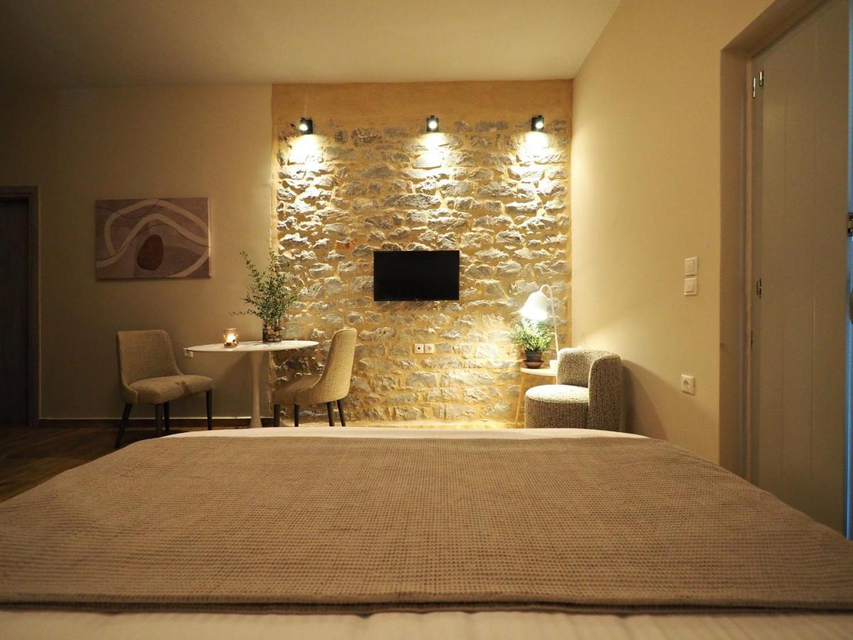 Terra Di Pietra Exclusive Suites & Apartments Areopoli Buitenkant foto