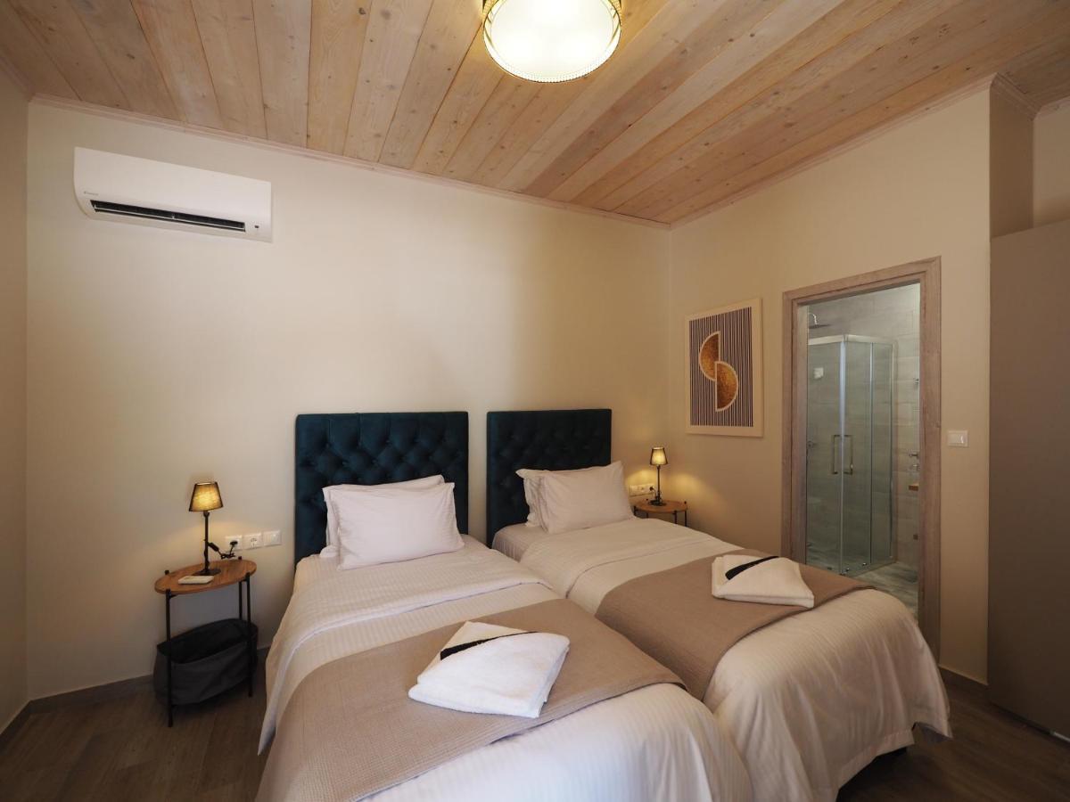 Terra Di Pietra Exclusive Suites & Apartments Areopoli Buitenkant foto