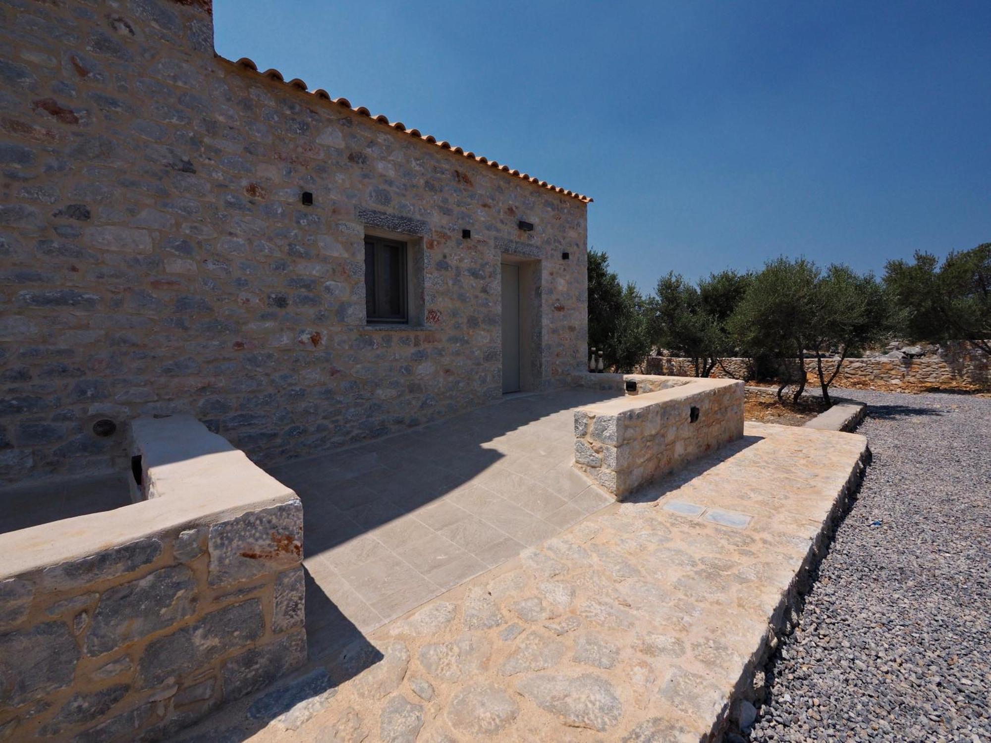 Terra Di Pietra Exclusive Suites & Apartments Areopoli Buitenkant foto