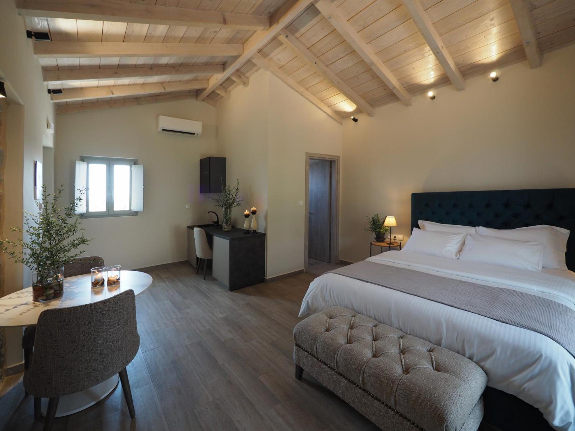 Terra Di Pietra Exclusive Suites & Apartments Areopoli Buitenkant foto